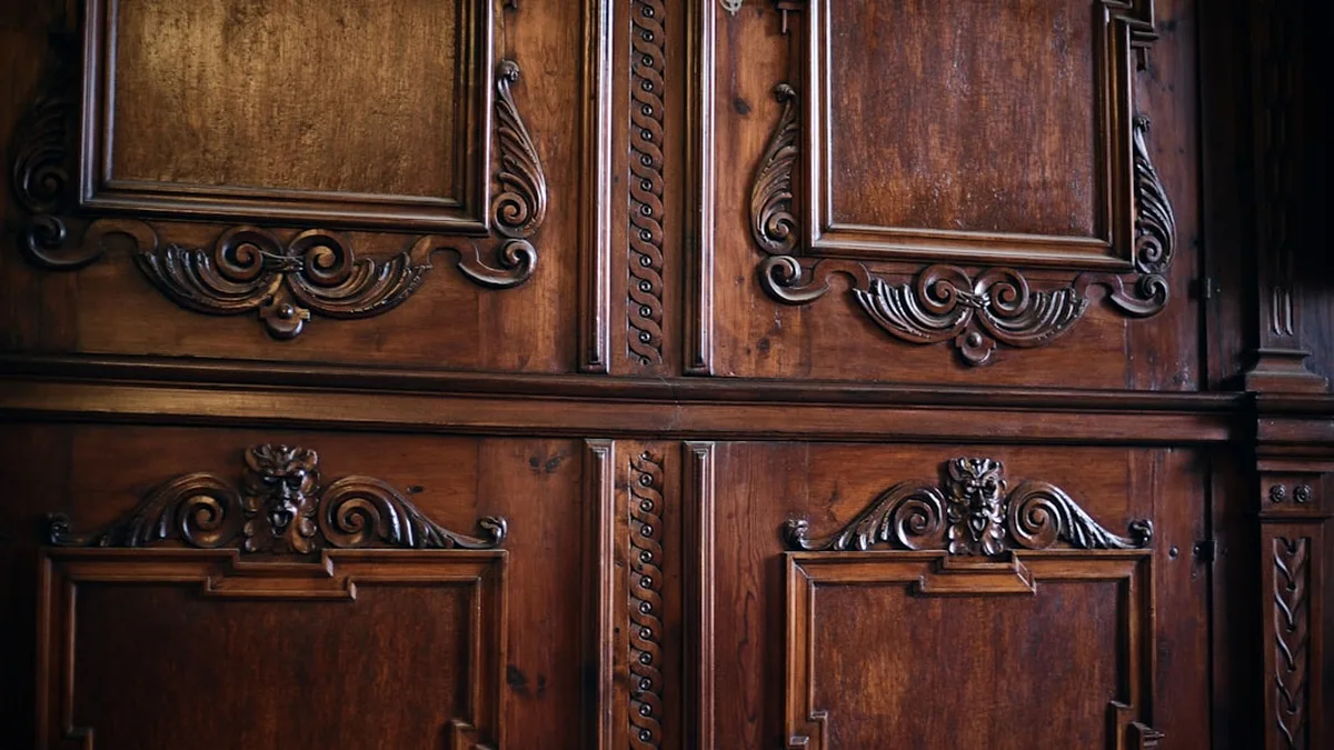 Relooker une armoire en bois : préparation, peinture, finitions